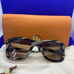 Tory Burch Sunnies